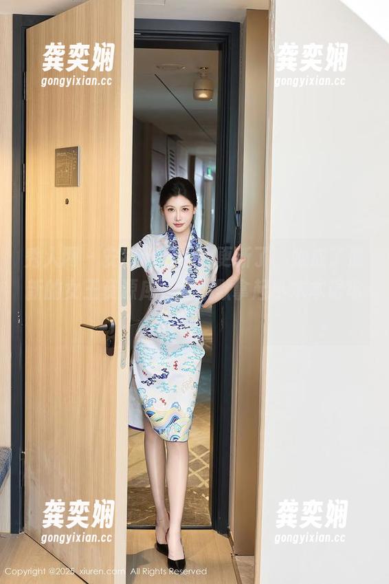 秀人网 - 安然maleah更新了，她成了最新的女王资源库，我默默拿起小本本记牢咯。