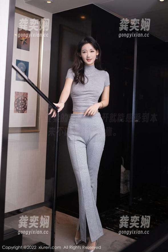 秀人网 - 曼柔的丝袜，打开就能感受到本来不该免费的优雅。