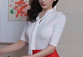 秀人网 – 多加点情绪的婚纱写真，林文文yooki教会我们：别怕，随意一点真的OK！