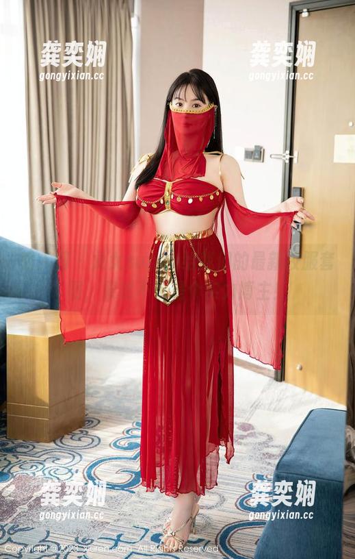 秀人网 - 龙女sunny给我们的最新校服套图，果然不愧是个实力博主！