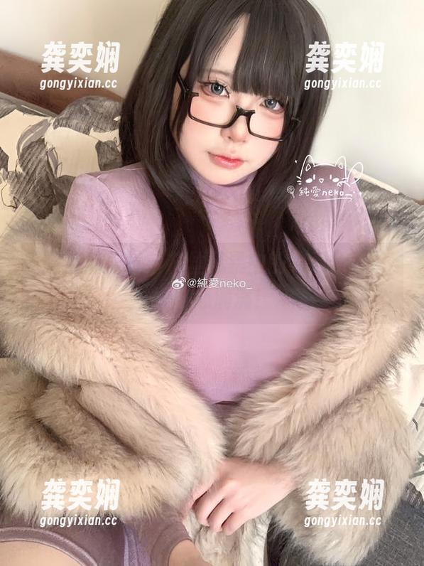 纯爱neko 最新备用网址:灰丝风暴中的纯爱neko,好奇心满满!