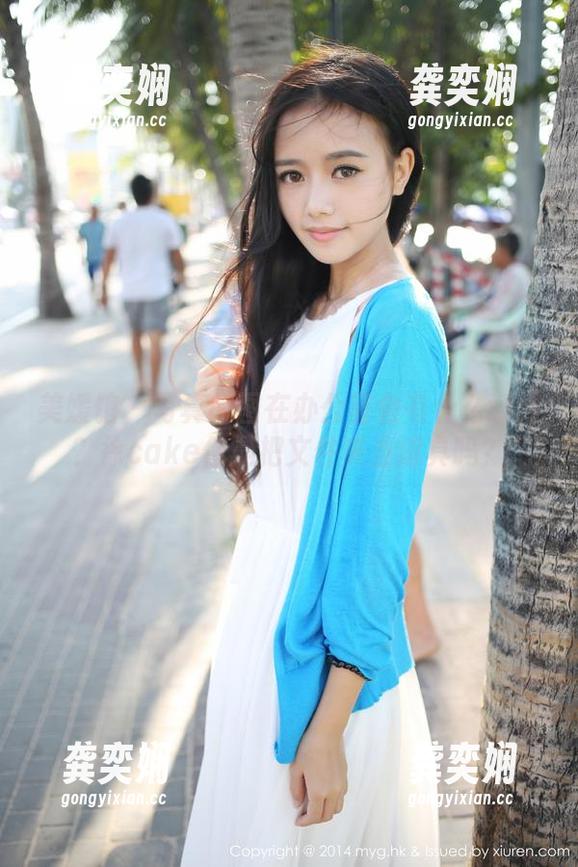 美媛馆-徐cake 美媛馆 - 写真的图在办公室会有什么意外?徐cake你是把文件夹当道具吗?