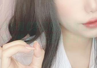 干脆叫这系列《芋圆侑子与恰巴耶夫囚服的不解之缘》，无圣光更让它有趣？