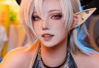 吊带大作战：菌烨tako最新写真集，不怕你不来，就怕你没胆！