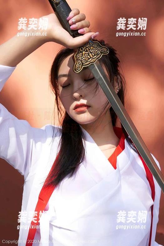 蜜桃社 - 陆萱萱Cecilia浴缸私拍：这是体验还是炫耀？