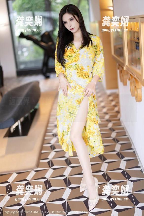 语画界-程程程 语画界 - 撇掉所有负担,程程程的私房图片+极致丝袜