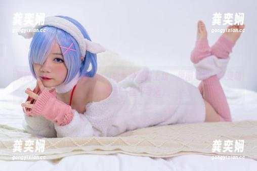 铁打萌萌_moi 更新预告!铁打萌萌_moi的女神随时上线,原图里那一抹灵动让我感到一丝不寻常。