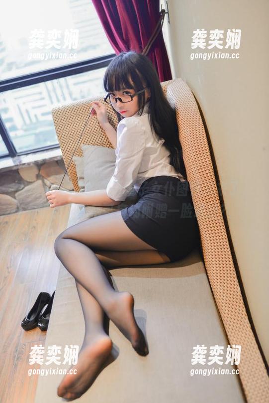雪琪SAMA 雪琪SAMA的酒吞童子女仆图包又来了,听说下载后可自动附赠一脸通红?